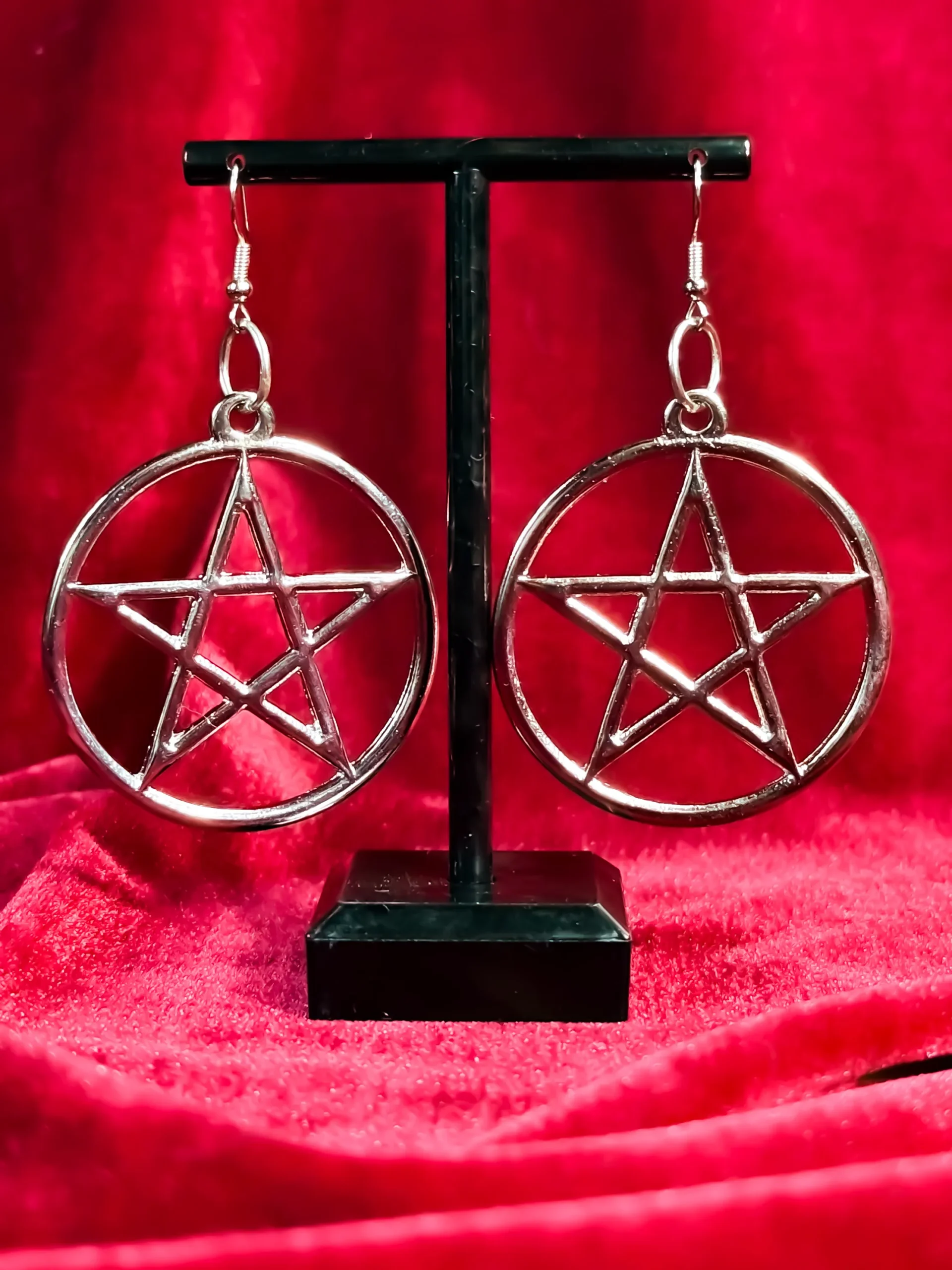 Brinco Satanized - Imagem 5