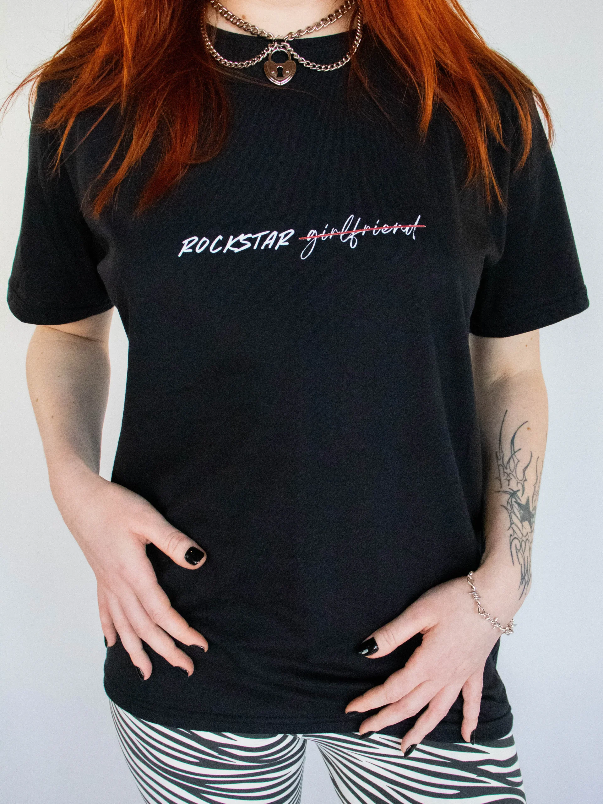Camiseta Rockstar Girlfriend - Imagem 3